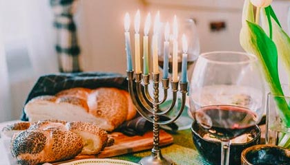 纵横球场：全球篮球精英争夺夺冠宝座，《纵横篮坛》